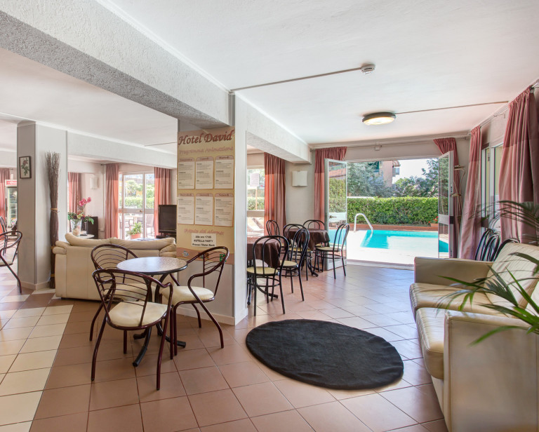 media.Slide_Hall_1Hotel_David_LidoDiSavio